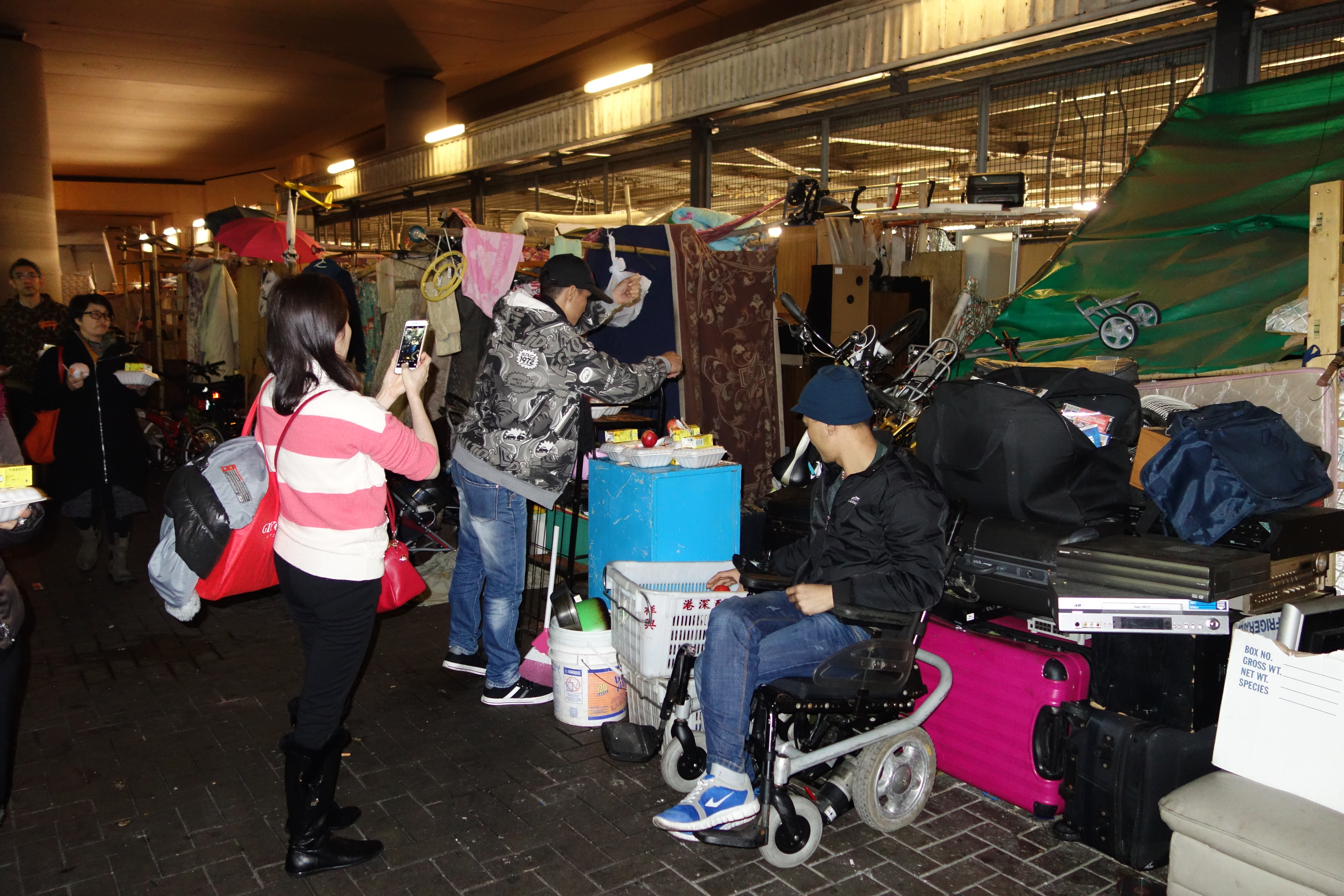 galleryitem
